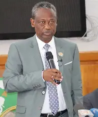 Dr Brédoumy